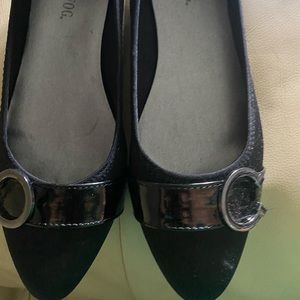 London fog never worn flats